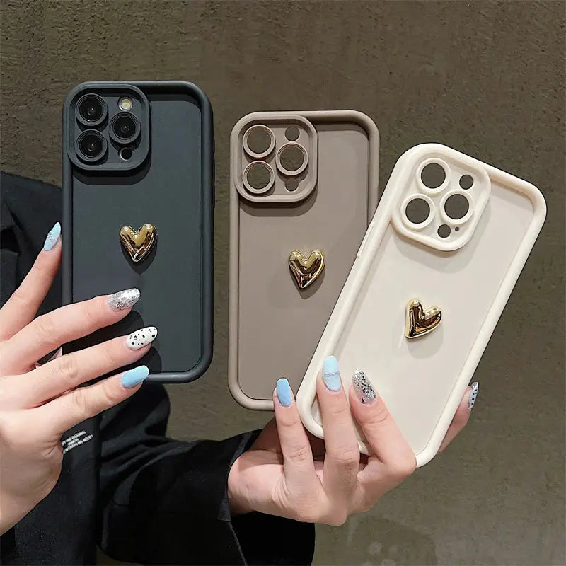 Coque iPhone Personnalisée avec Cœur Doré – Étui Premium Anti-Choc avec Prénom Gravé Mon cadeau unique
